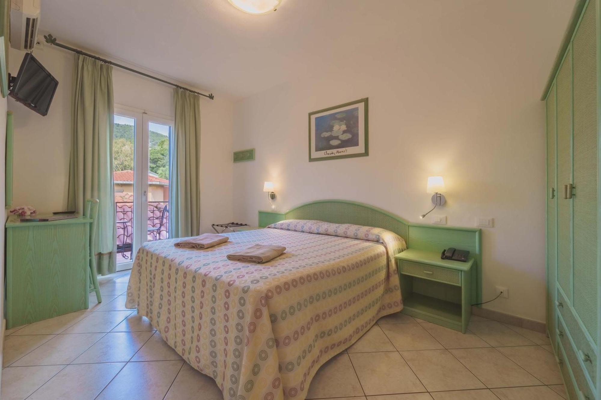 Hotel Galli - Wellness & Spa Fetovaia Room photo