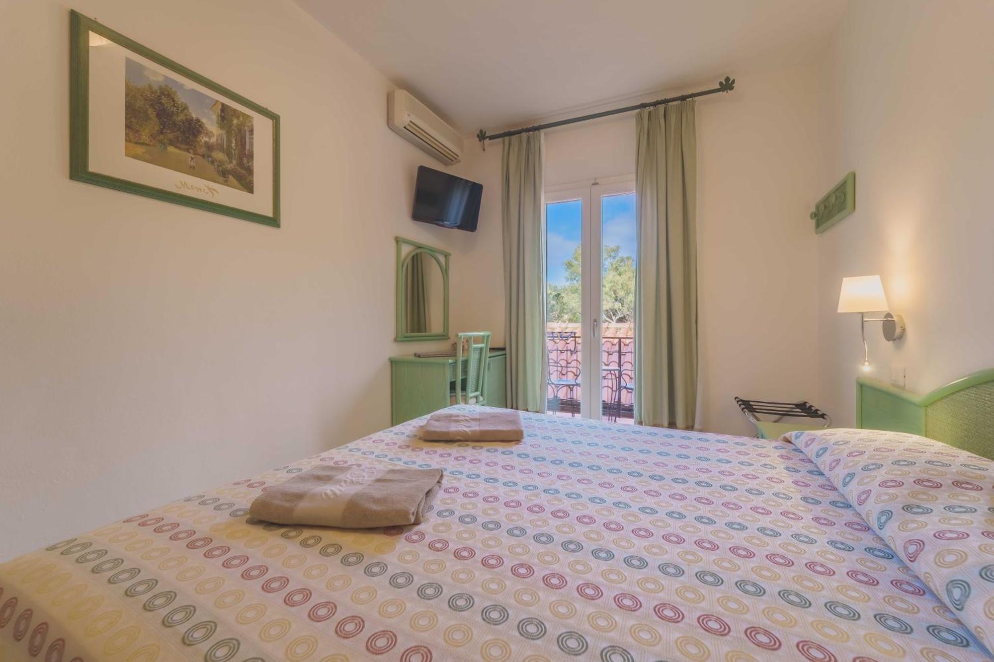 Hotel Galli - Wellness & Spa Fetovaia Room photo